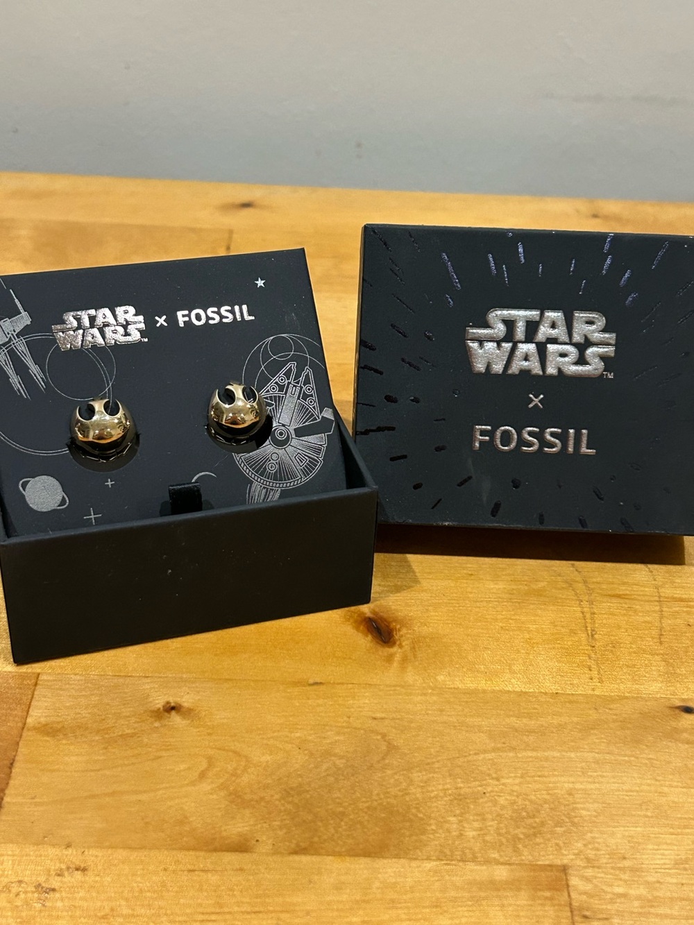 Fossil Star Wars X-Wing Stud Earrings - Gold and Black